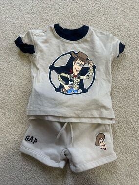 GAP Beige & Navy Toy Story Woody Tee and Shorts Set